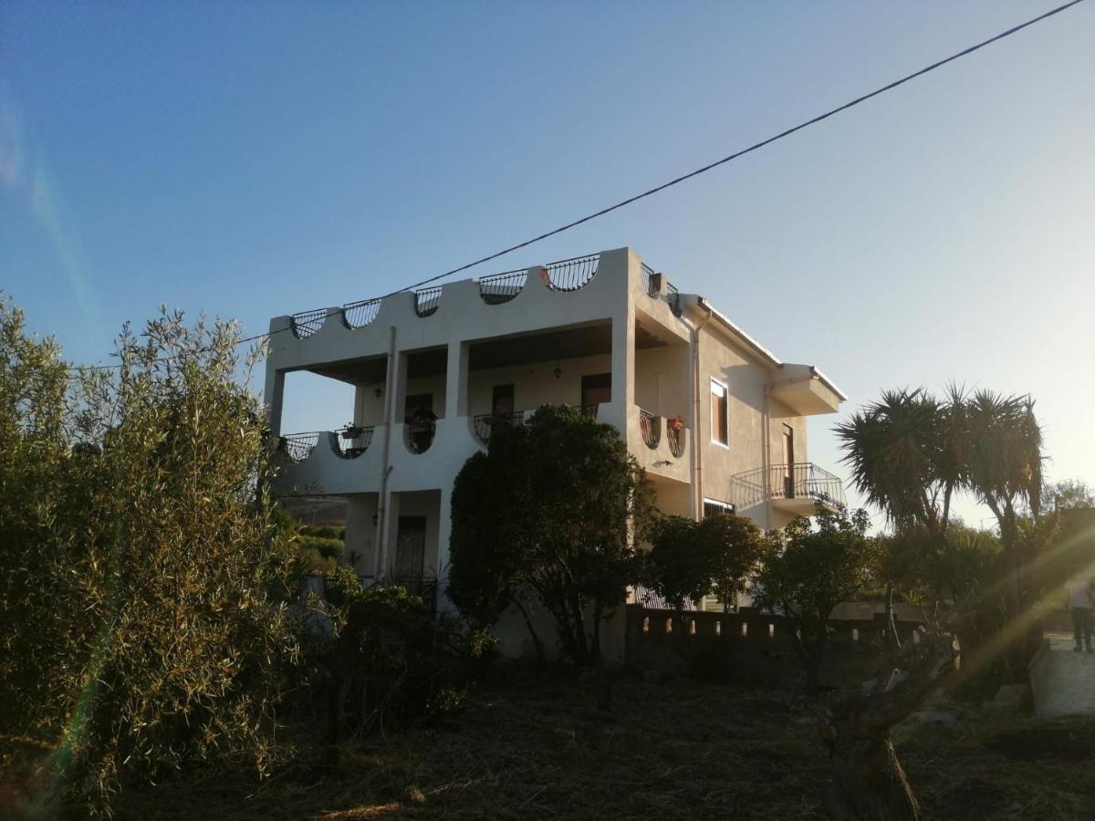 Relax natura Agrigento Bagian luar foto